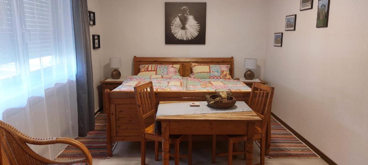Trixi Appartement Kastellaun Buitenkant foto